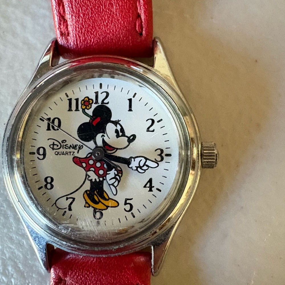 Disney Minnie Mouse Watch With Red Leather Band